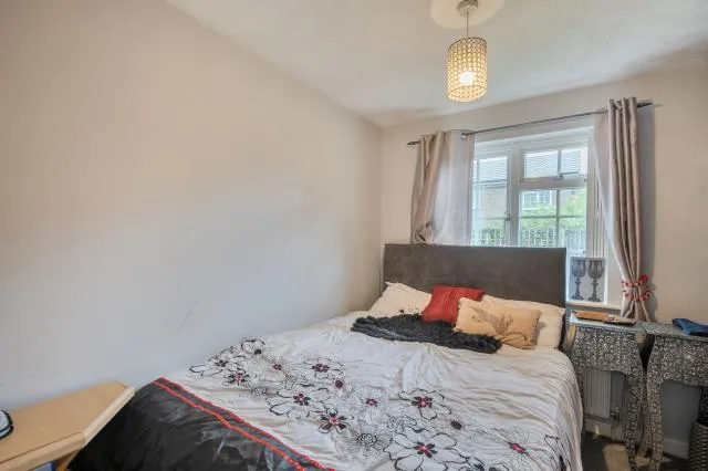 Buckingham Way, Frimley, GU16, photo 10
