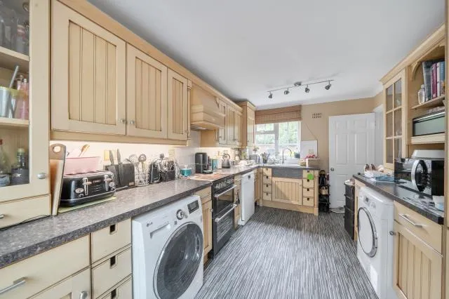 Buckingham Way, Frimley, GU16, photo 6