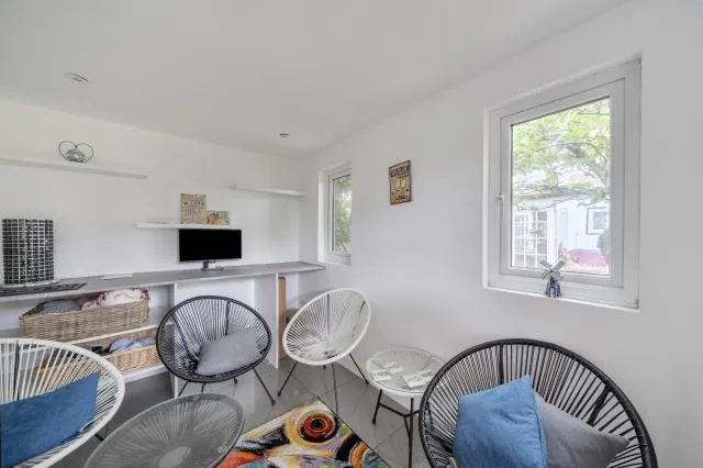 Buckingham Way, Frimley, GU16, photo 8