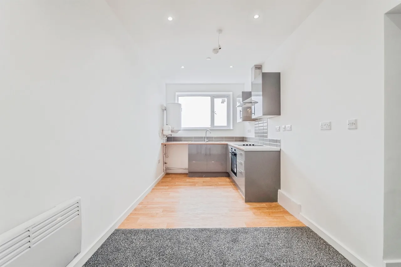 Holton Road, Barry, CF63, photo 23