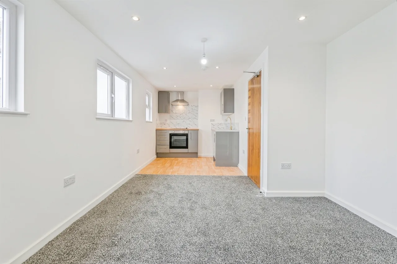 Holton Road, Barry, CF63, photo 19