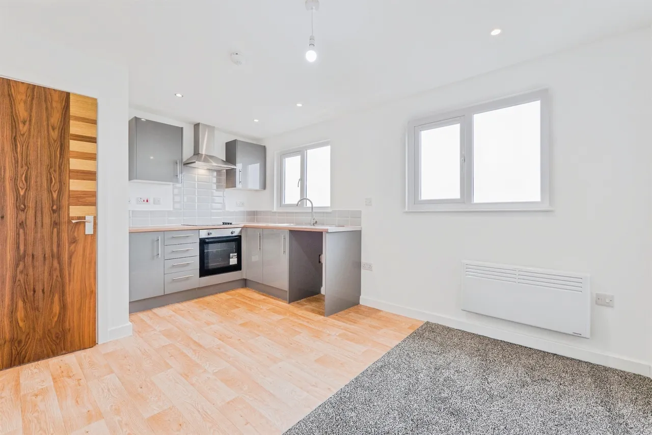 Holton Road, Barry, CF63, photo 15