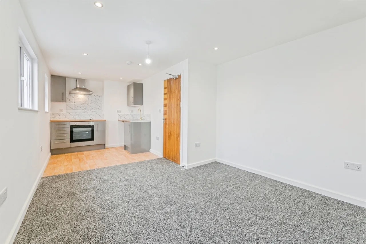 Holton Road, Barry, CF63, photo 22