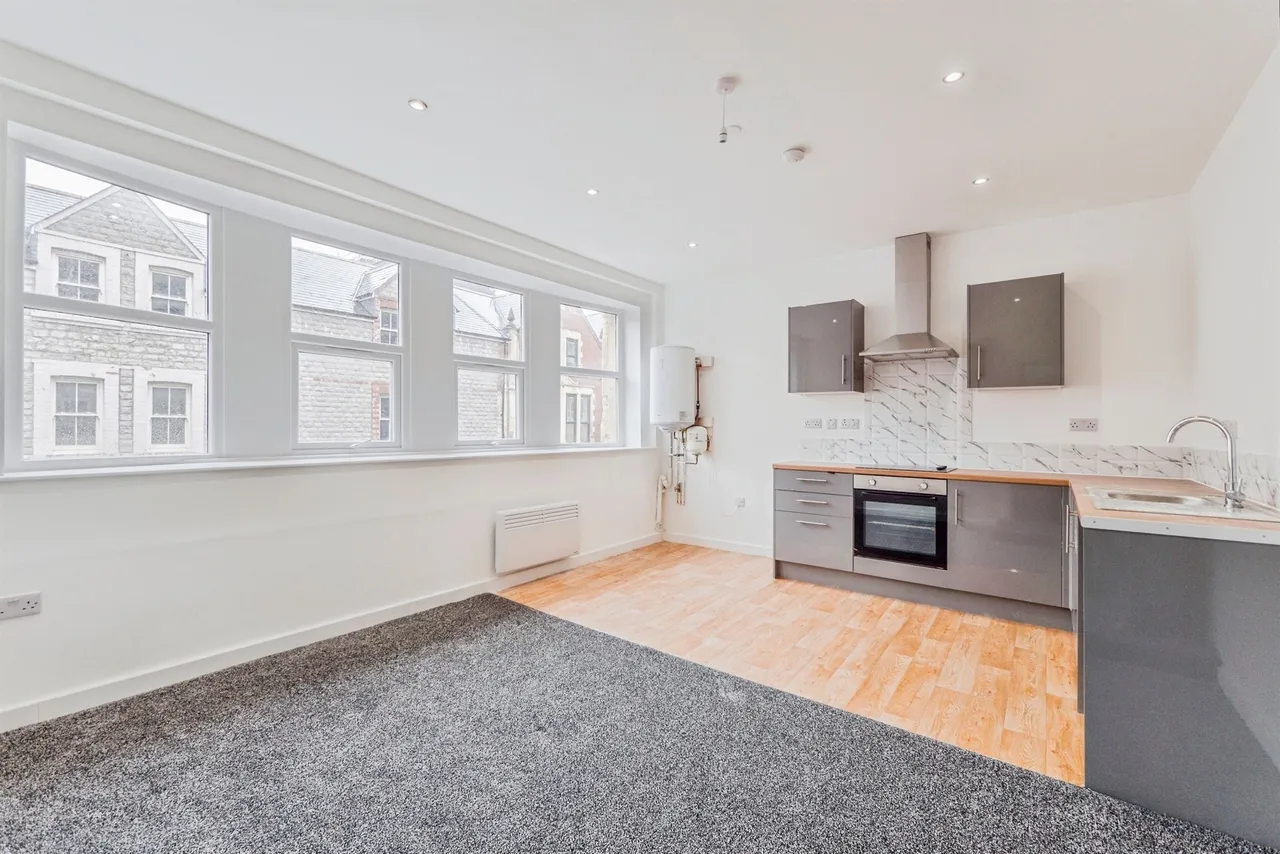 Holton Road, Barry, CF63, photo 25