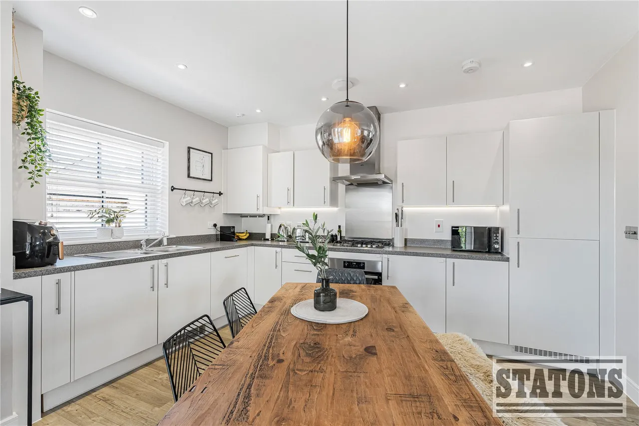 Scarlett Court, 2 Tulett Avenue, Whetstone, London, N20 0FF, photo 9