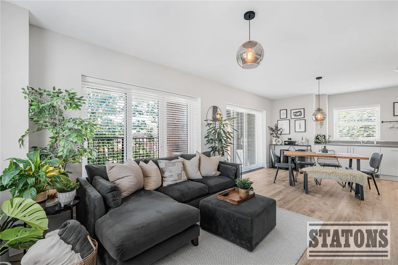 Scarlett Court, 2 Tulett Avenue, Whetstone, London, N20 0FF, photo 2