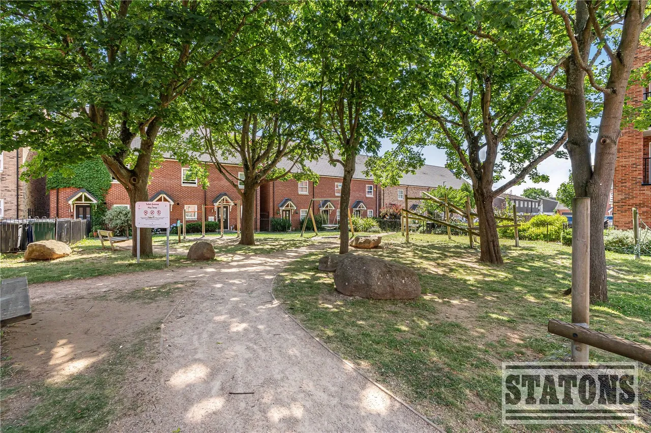 Scarlett Court, 2 Tulett Avenue, Whetstone, London, N20 0FF, photo 19