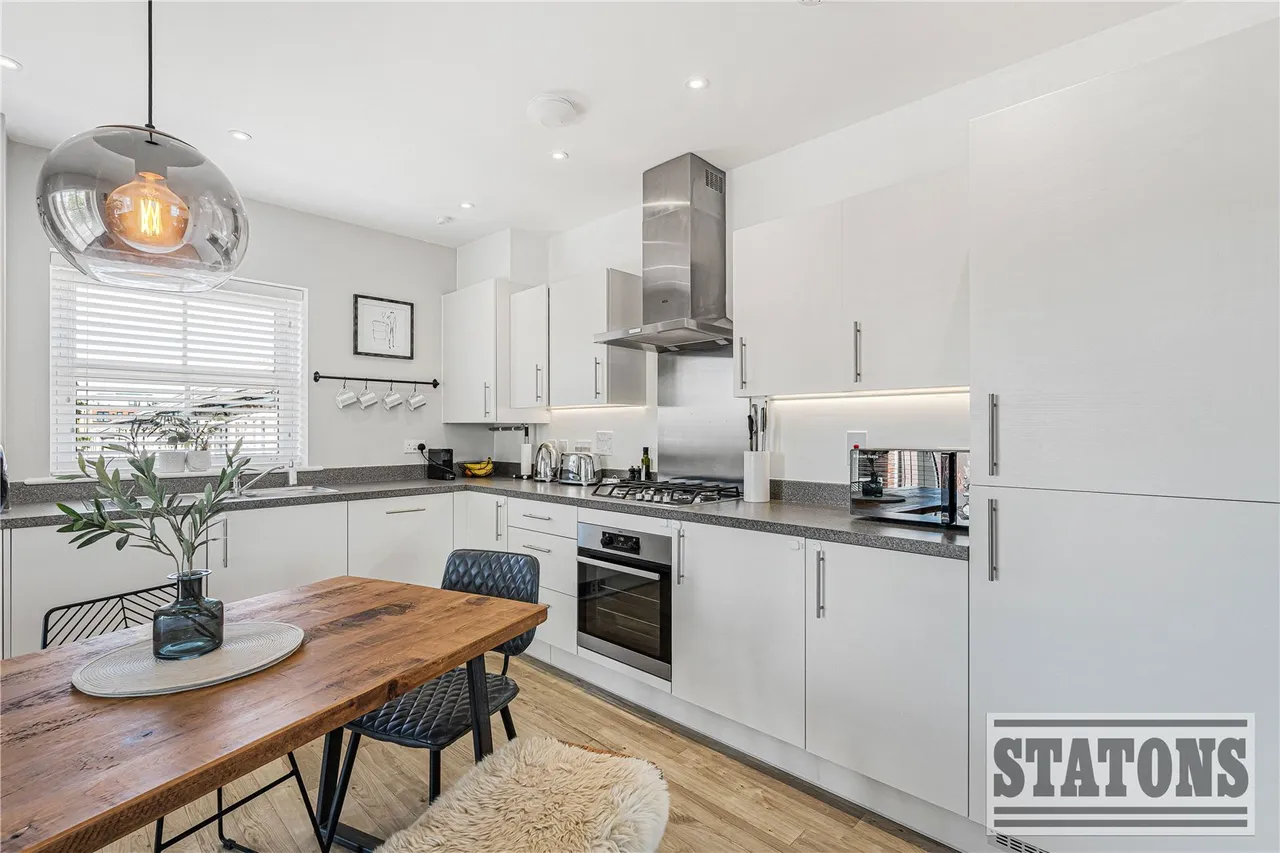 Scarlett Court, 2 Tulett Avenue, Whetstone, London, N20 0FF, photo 8