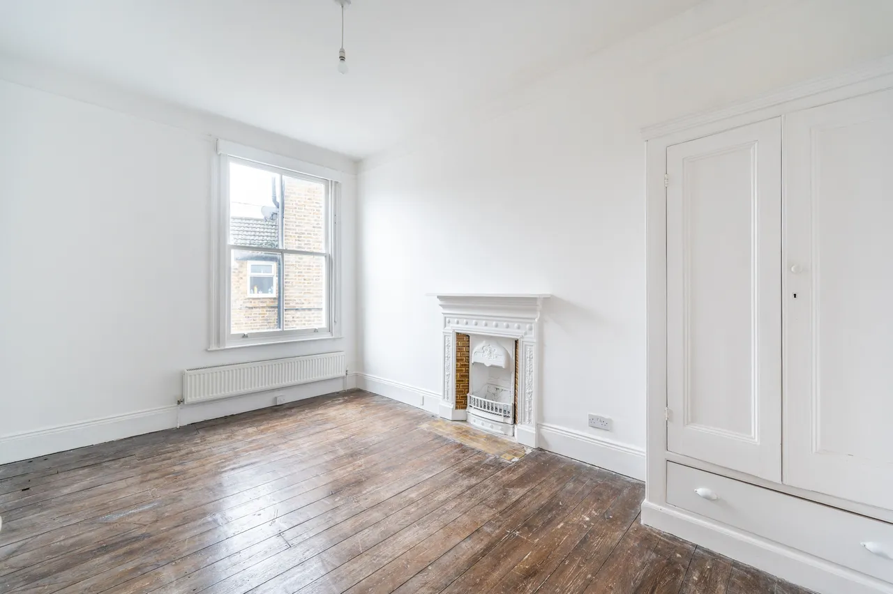 28 Sellons Avenue, London, photo 5