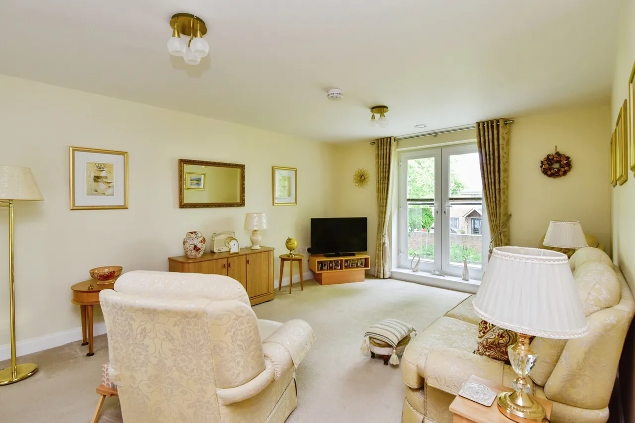 Cedar Avenue, Alsager, Stoke-on-Trent, Cheshire, ST7, photo 2