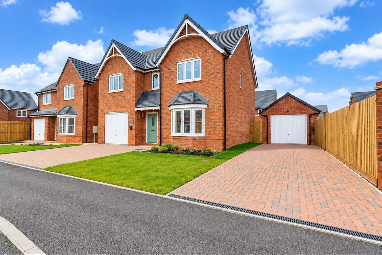 4 bed house for sale, Blackthorn Drive, Stoke Golding, CV13