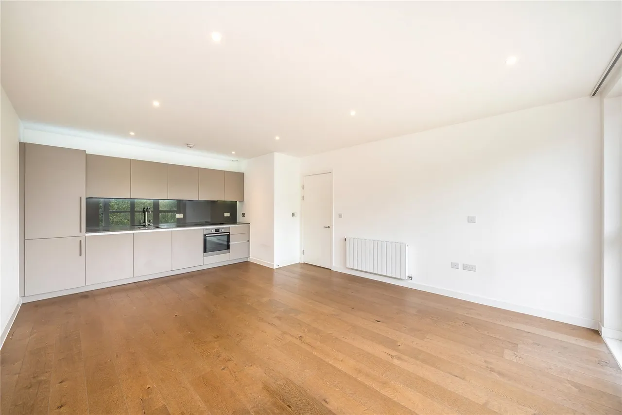 Astell Road, Kidbrooke, London, SE3 9FN, photo 2