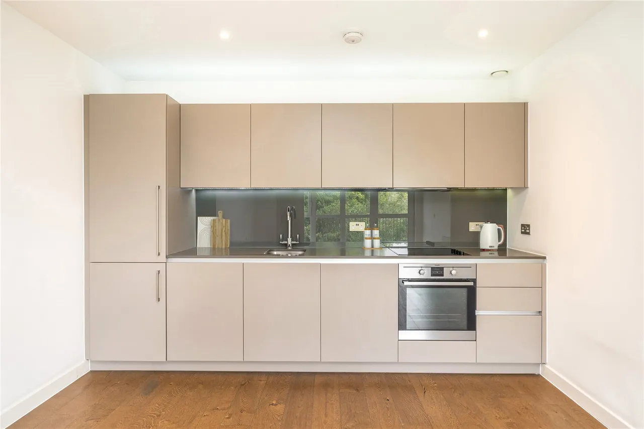 Astell Road, Kidbrooke, London, SE3 9FN, photo 3