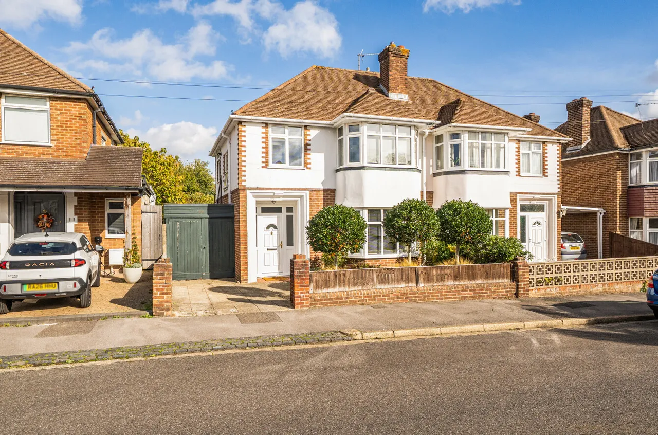 3 bed house for sale, Dawlish Avenue, Upper Shirley, SO15