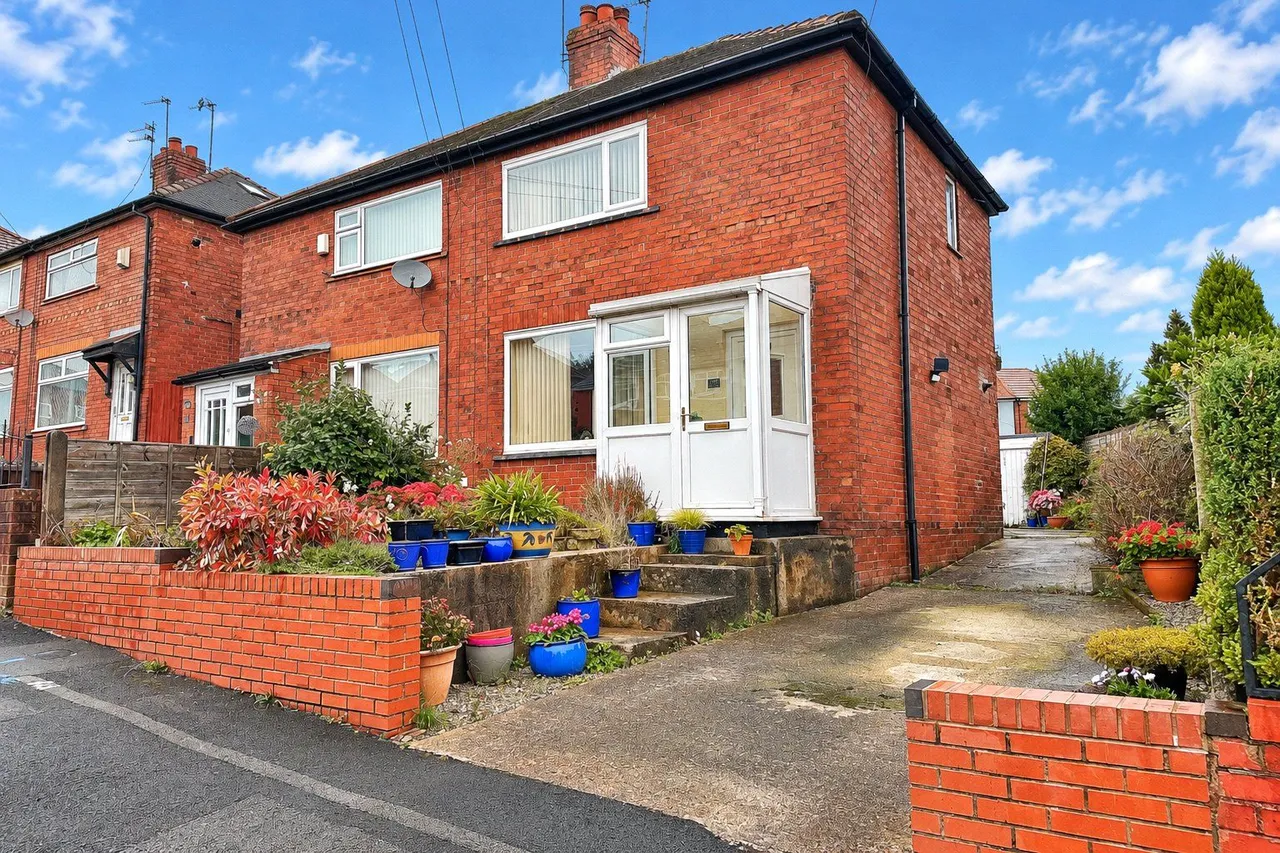 2 bed house for sale, Waterloo Street, Ashton-under-Lyne, OL6