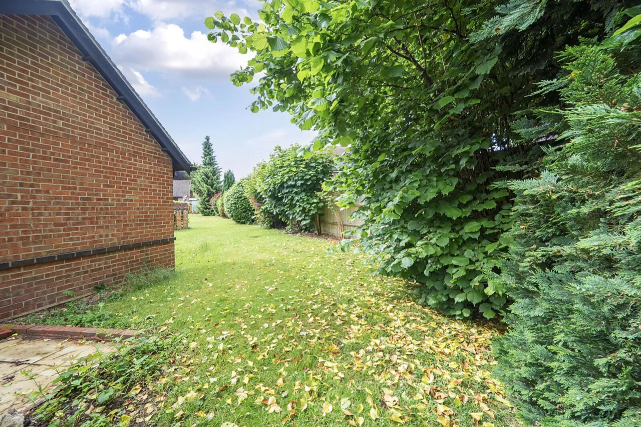 Sherwood Gardens, Henley-on-Thames, RG9, photo 13