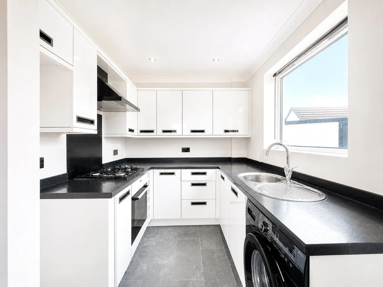 Ainsdale Close, Thingwall, CH61, photo 4