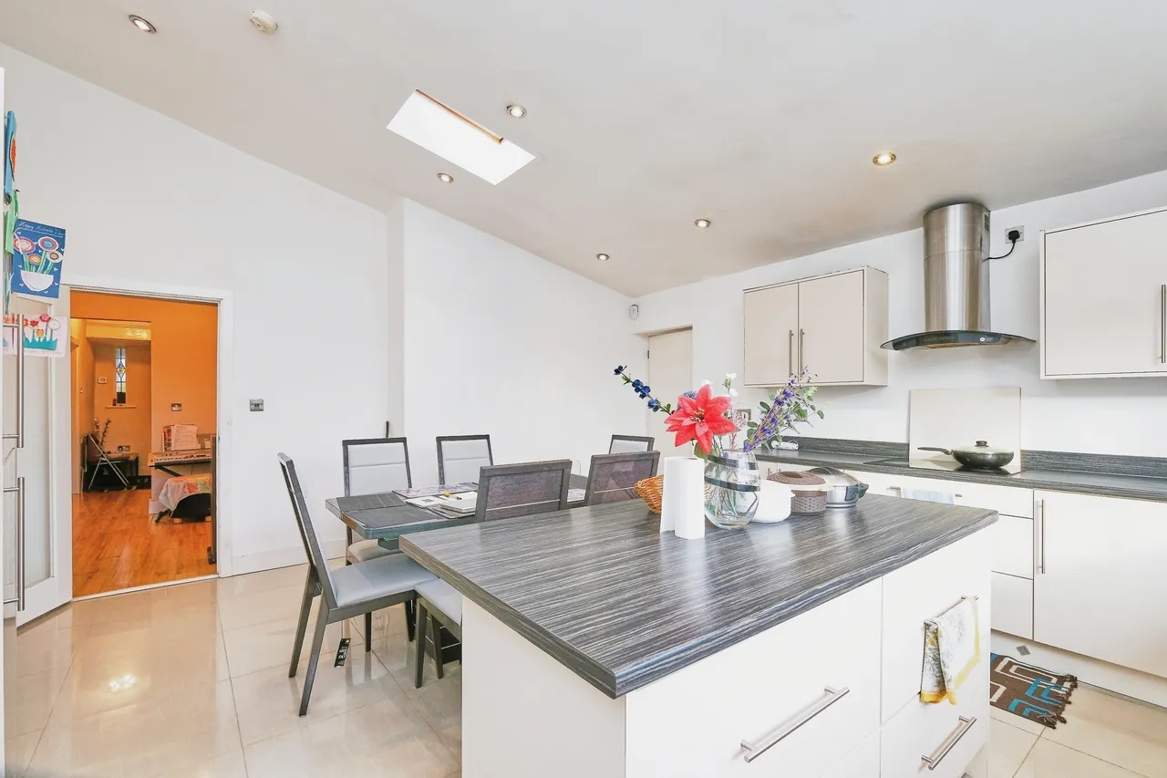 Pershore Road, Birmingham, B5, photo 2