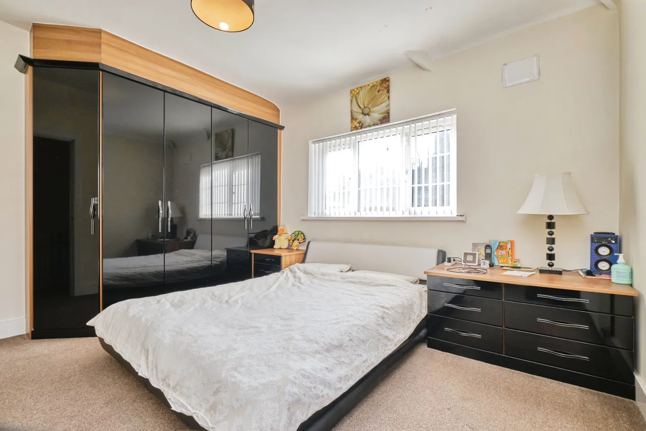 Pershore Road, Birmingham, B5, photo 12