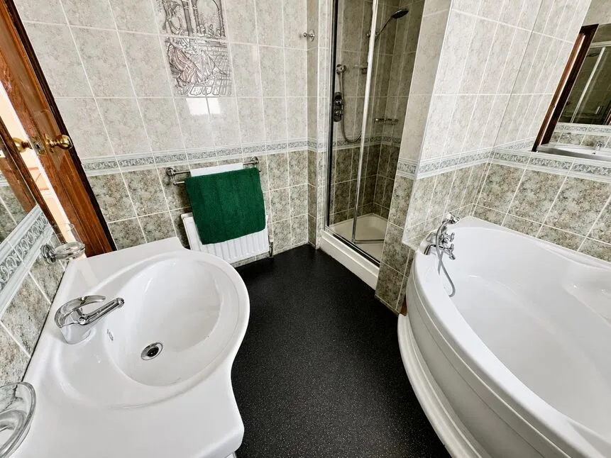 Rawsthorne Avenue, Haslingden, BB4, photo 14
