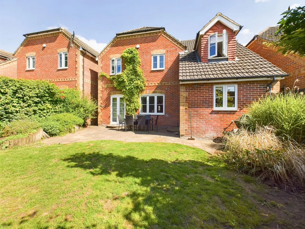 4 bed house to rent, The Maltings Liphook Road, Whitehill, GU35