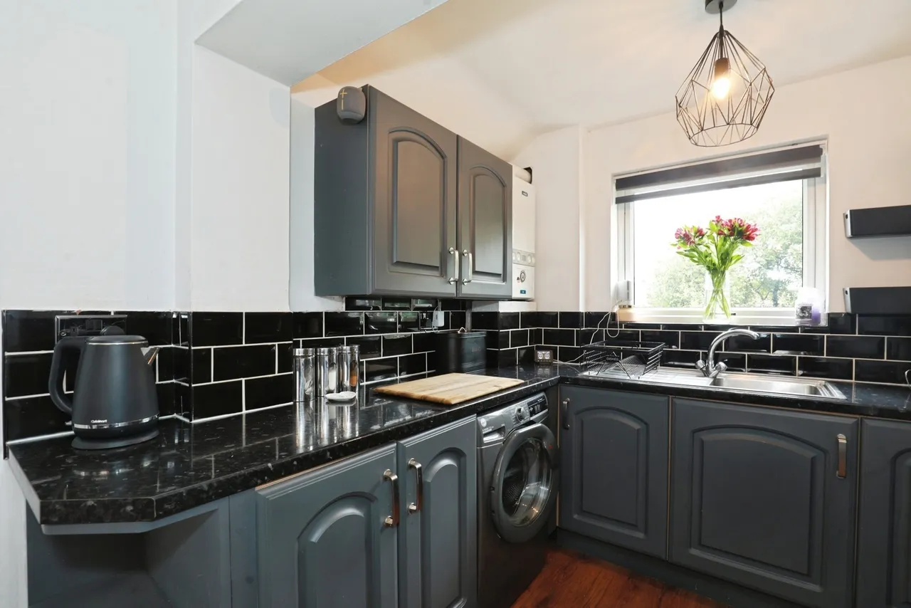 Coronation Avenue, Winsford, Cheshire, CW7, photo 6