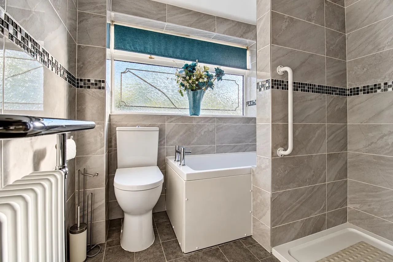 Lakeside Drive, Cannock, WS11, photo 12