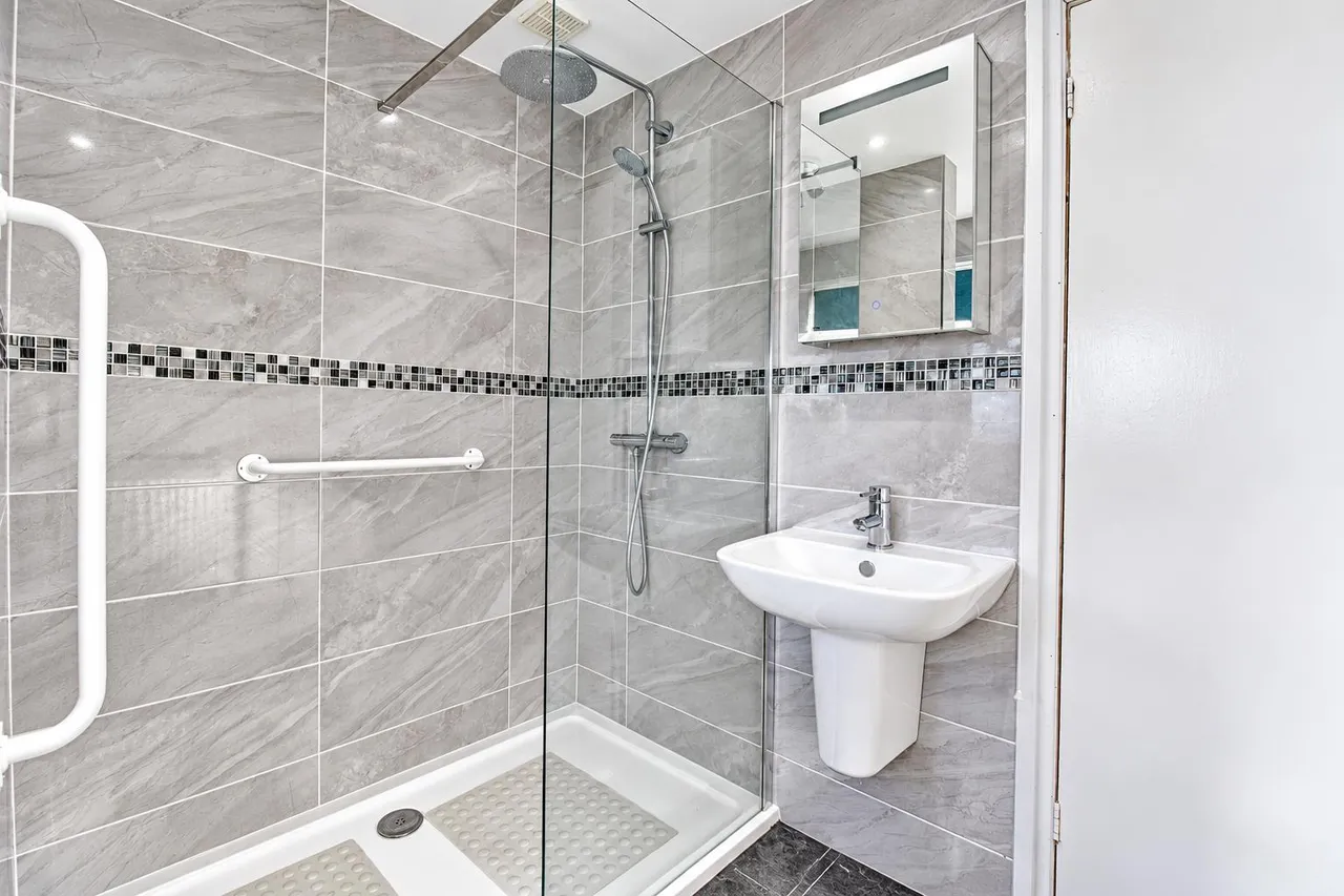 Lakeside Drive, Cannock, WS11, photo 14