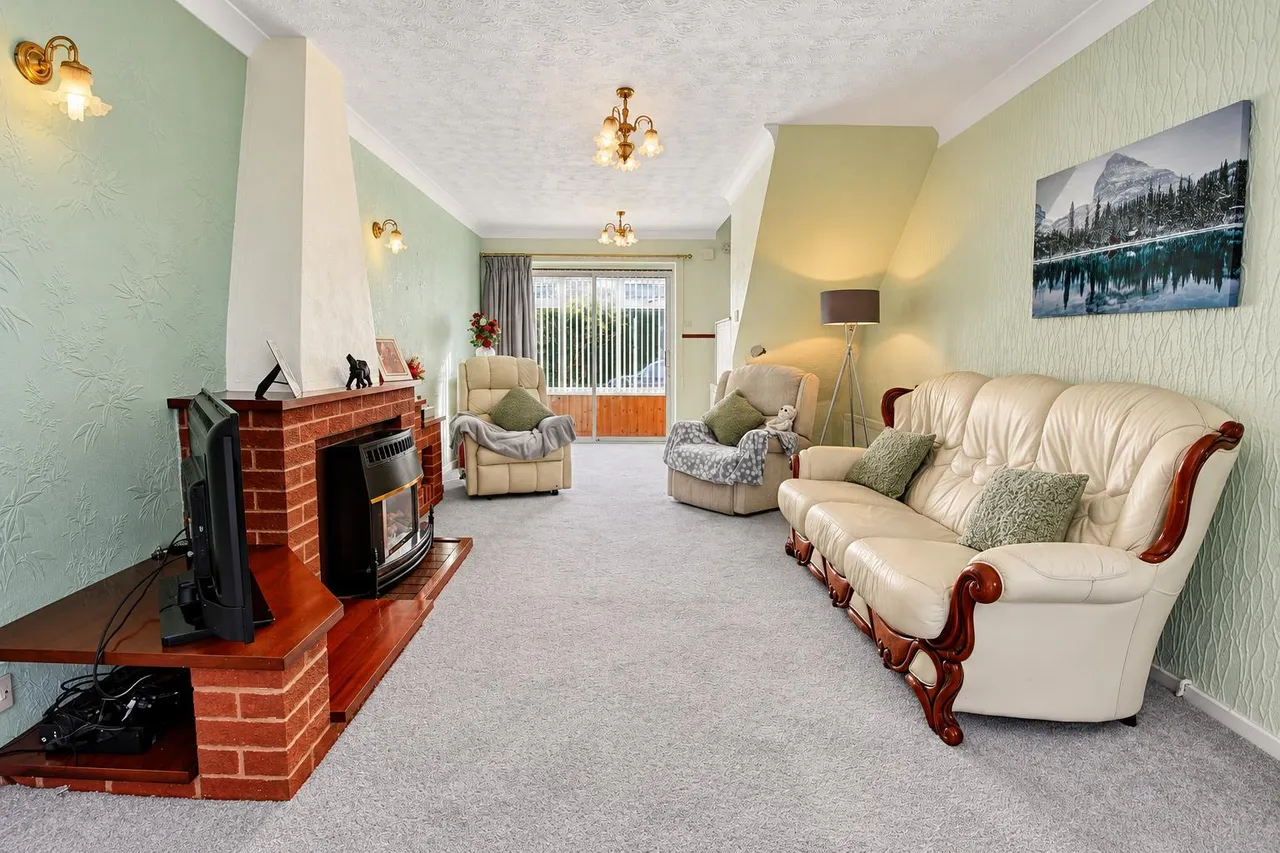 Lakeside Drive, Cannock, WS11, photo 4