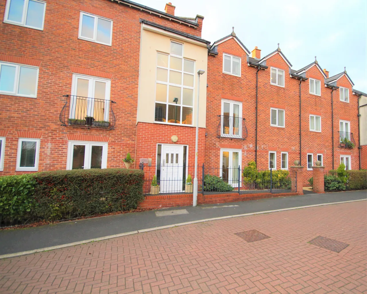 2 bed flat for sale — Greenside, Cottam, Preston, Lancashire, PR4 0WF