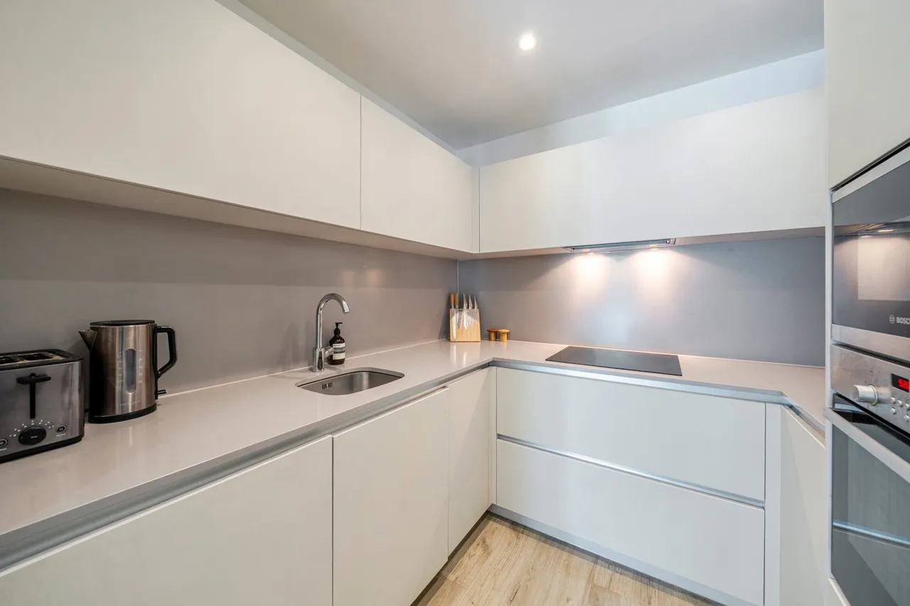 Woods Road, SE15, photo 15