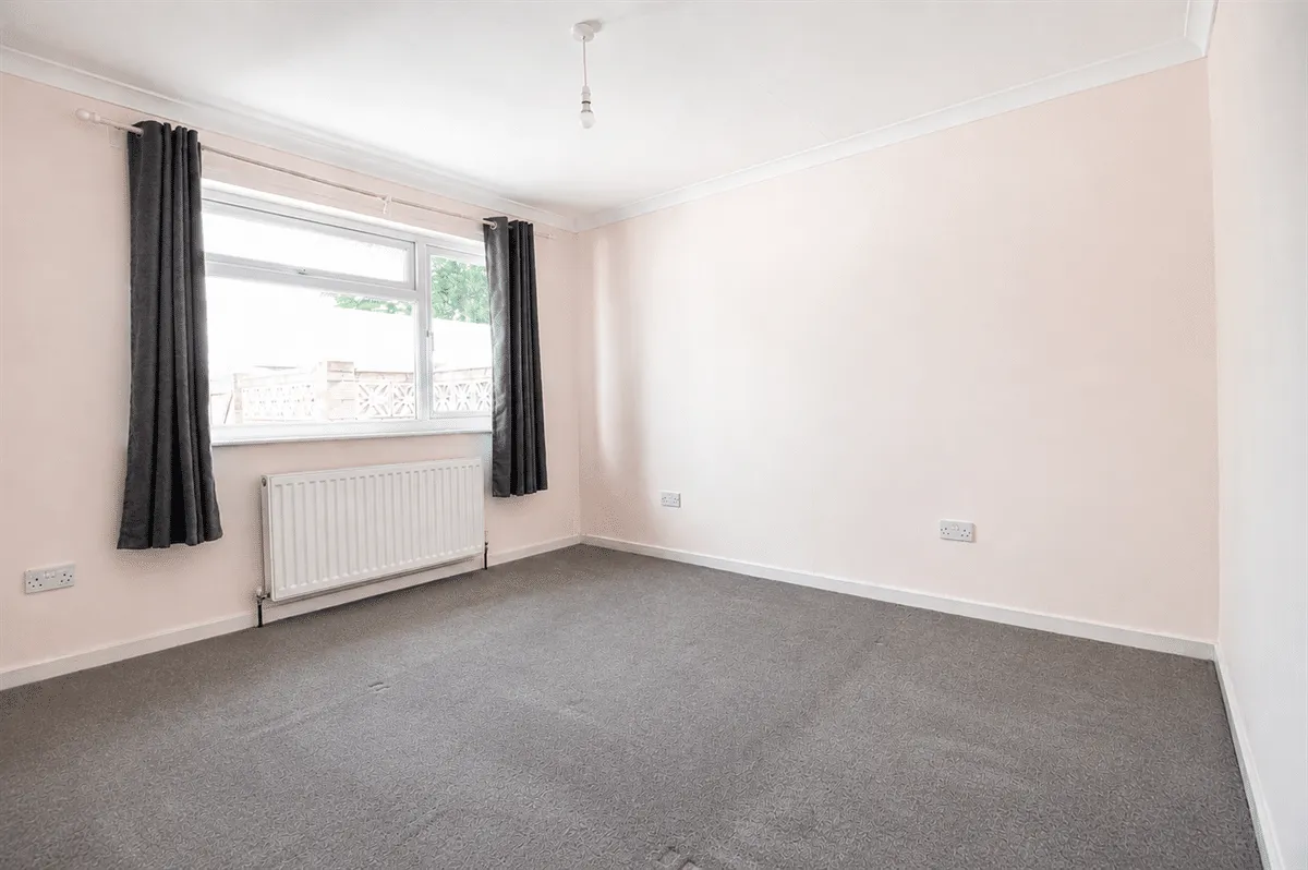 Milton Road, Waterlooville, PO7 6AA, photo 6