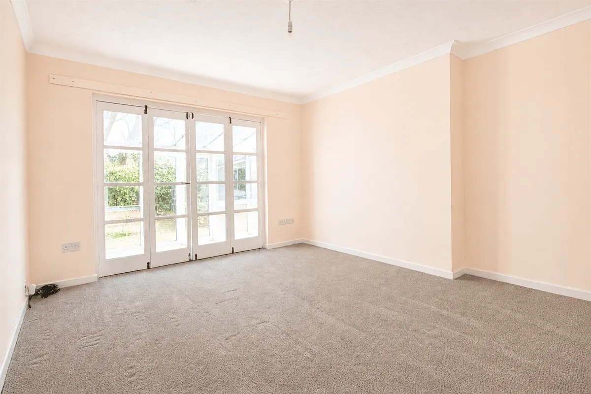 Milton Road, Waterlooville, PO7 6AA, photo 3