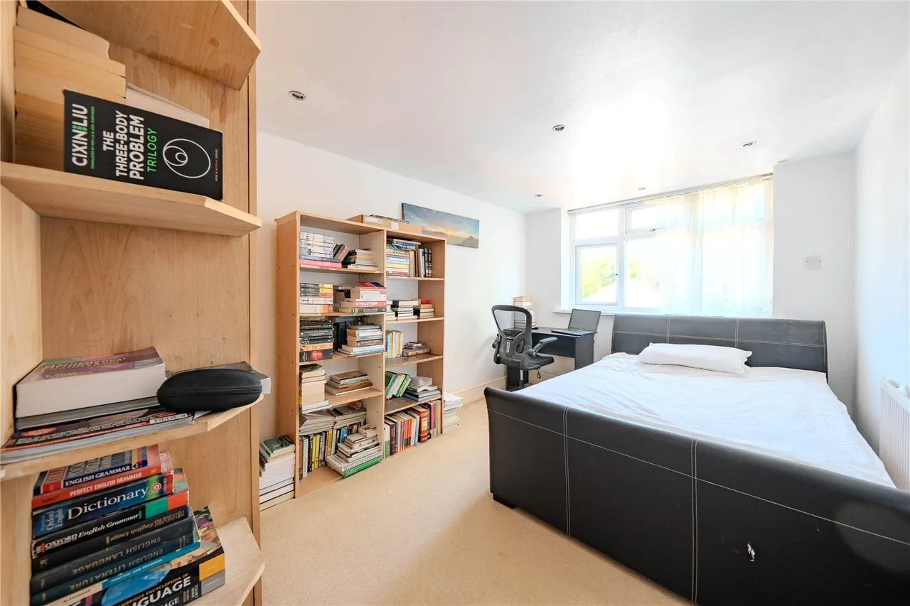 Street Lane, Leeds, LS17, photo 6