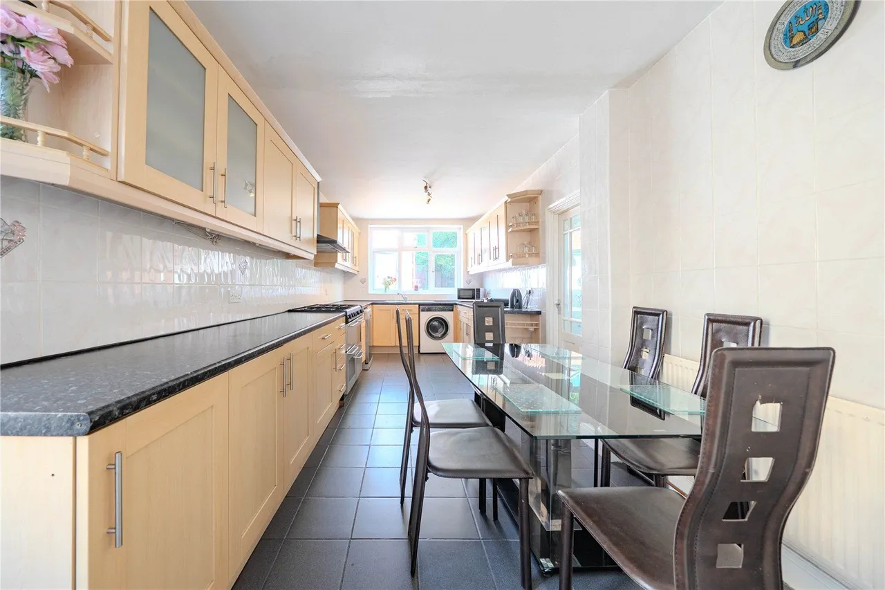 Street Lane, Leeds, LS17, photo 3