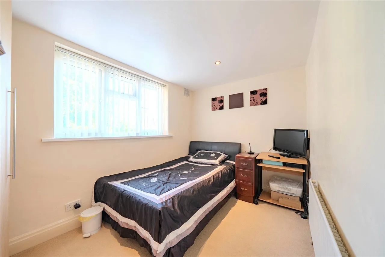 Street Lane, Leeds, LS17, photo 12