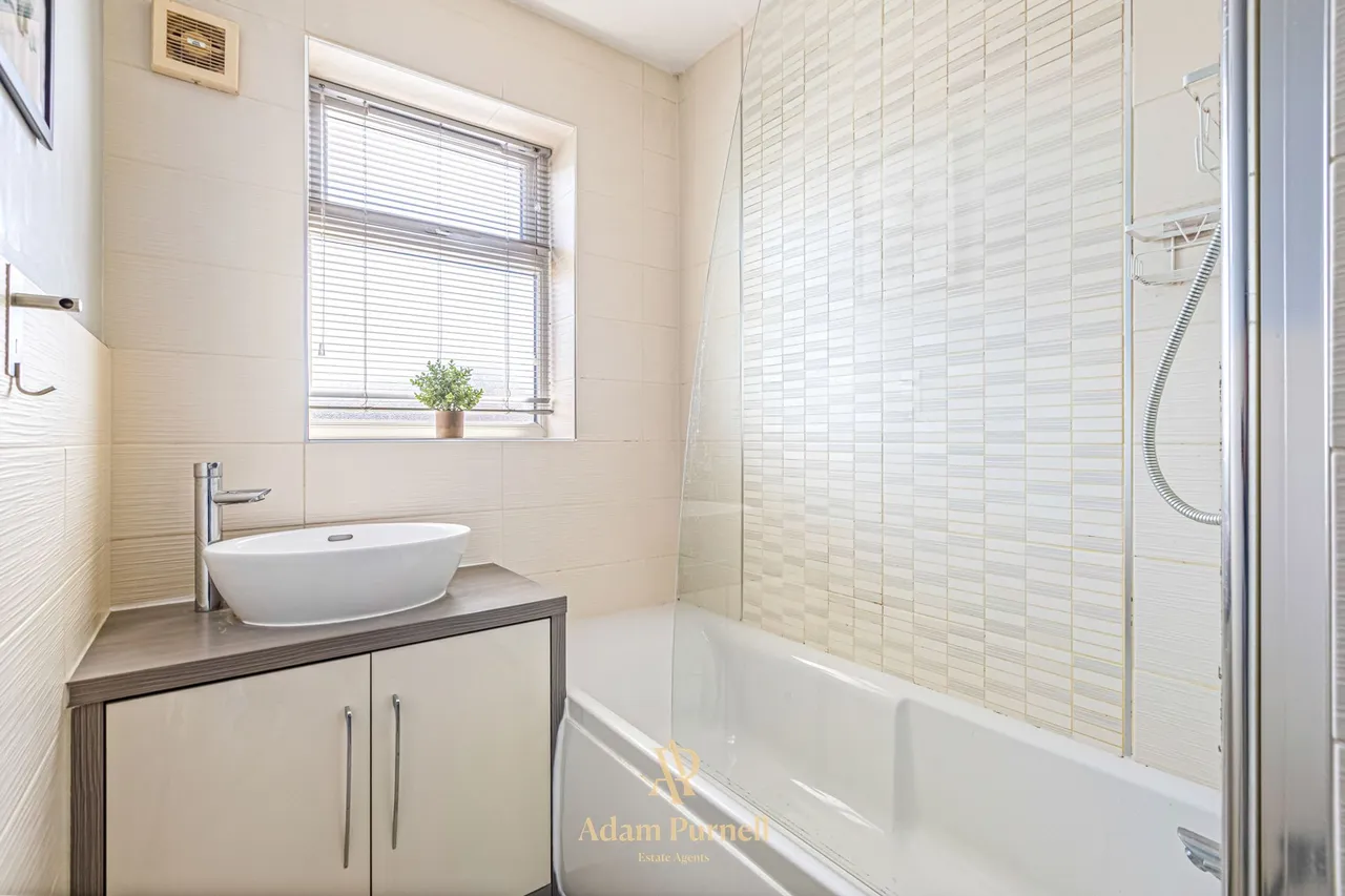 John Nichols Street, Hinckley, LE10, photo 15