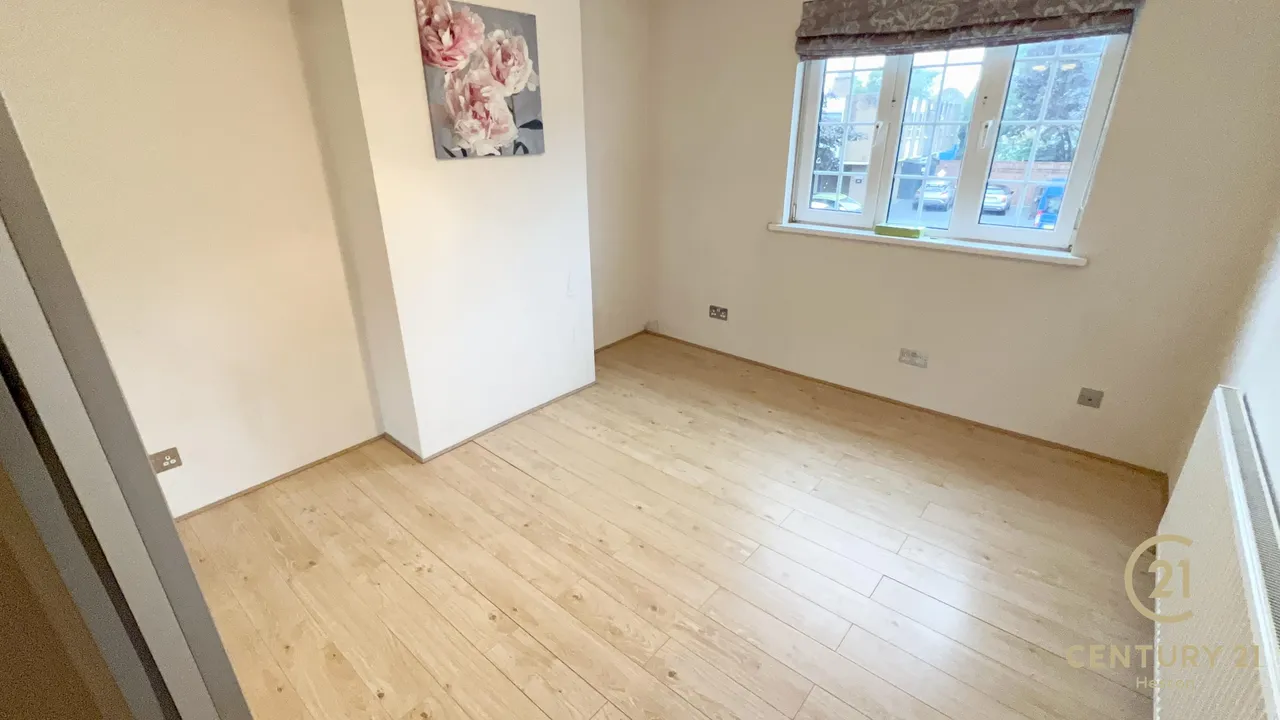 New Heston Road, Hounslow, TW5, photo 11