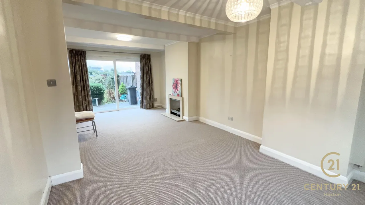 New Heston Road, Hounslow, TW5, photo 5