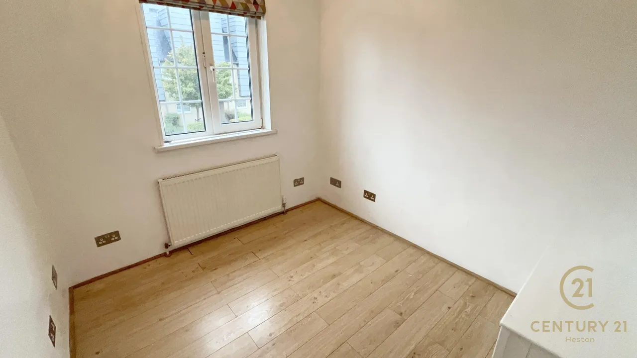 New Heston Road, Hounslow, TW5, photo 12
