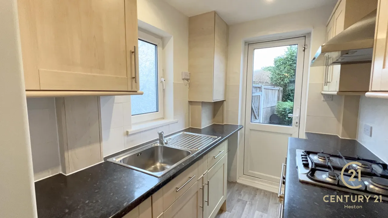 New Heston Road, Hounslow, TW5, photo 7
