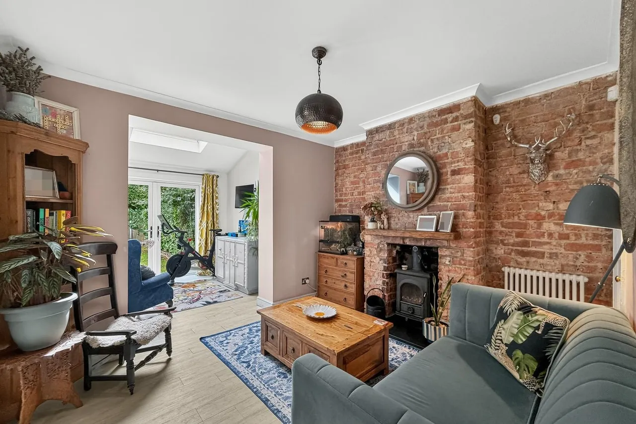Brookfield Avenue, Timperley, Cheshire WA15 6TH, photo 3