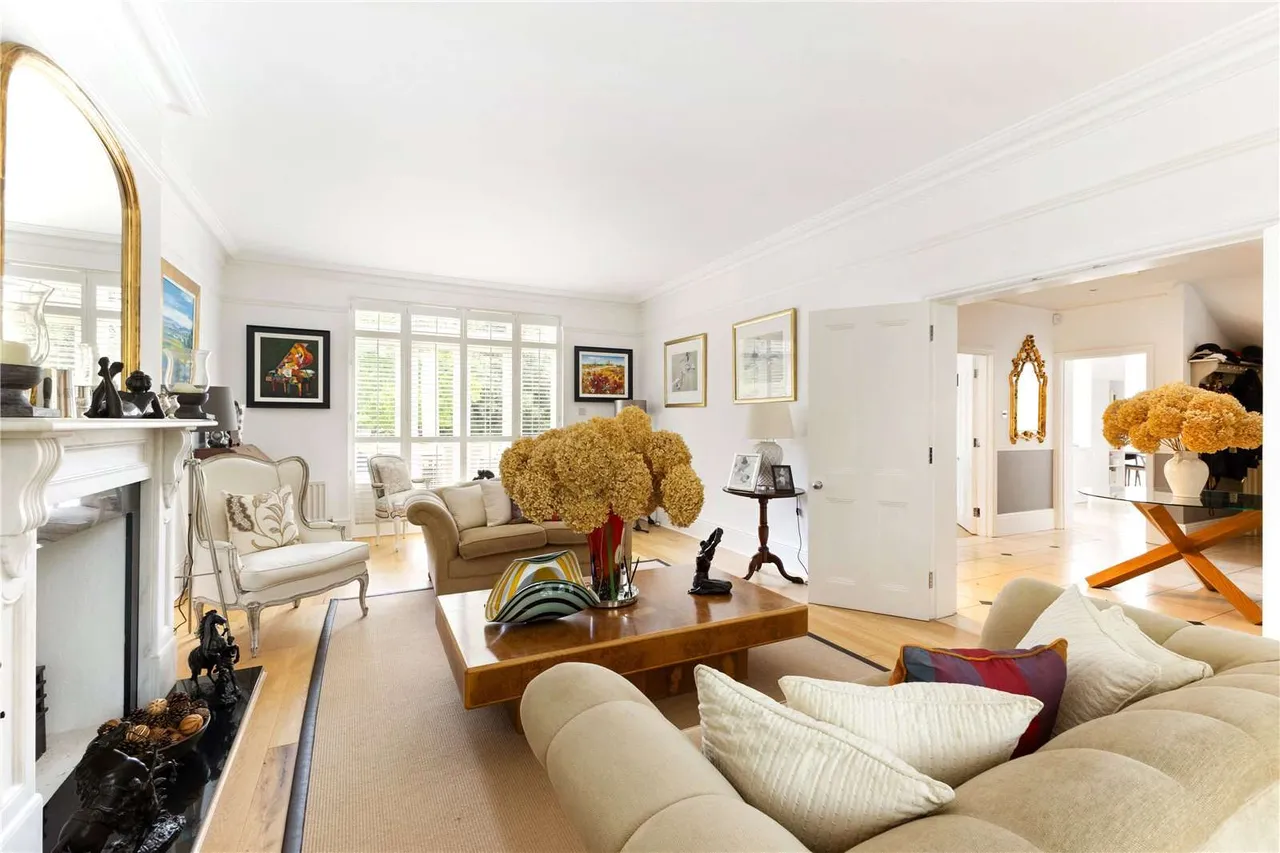 Harebell Hill, Cobham, Surrey, KT11 2RS, photo 4