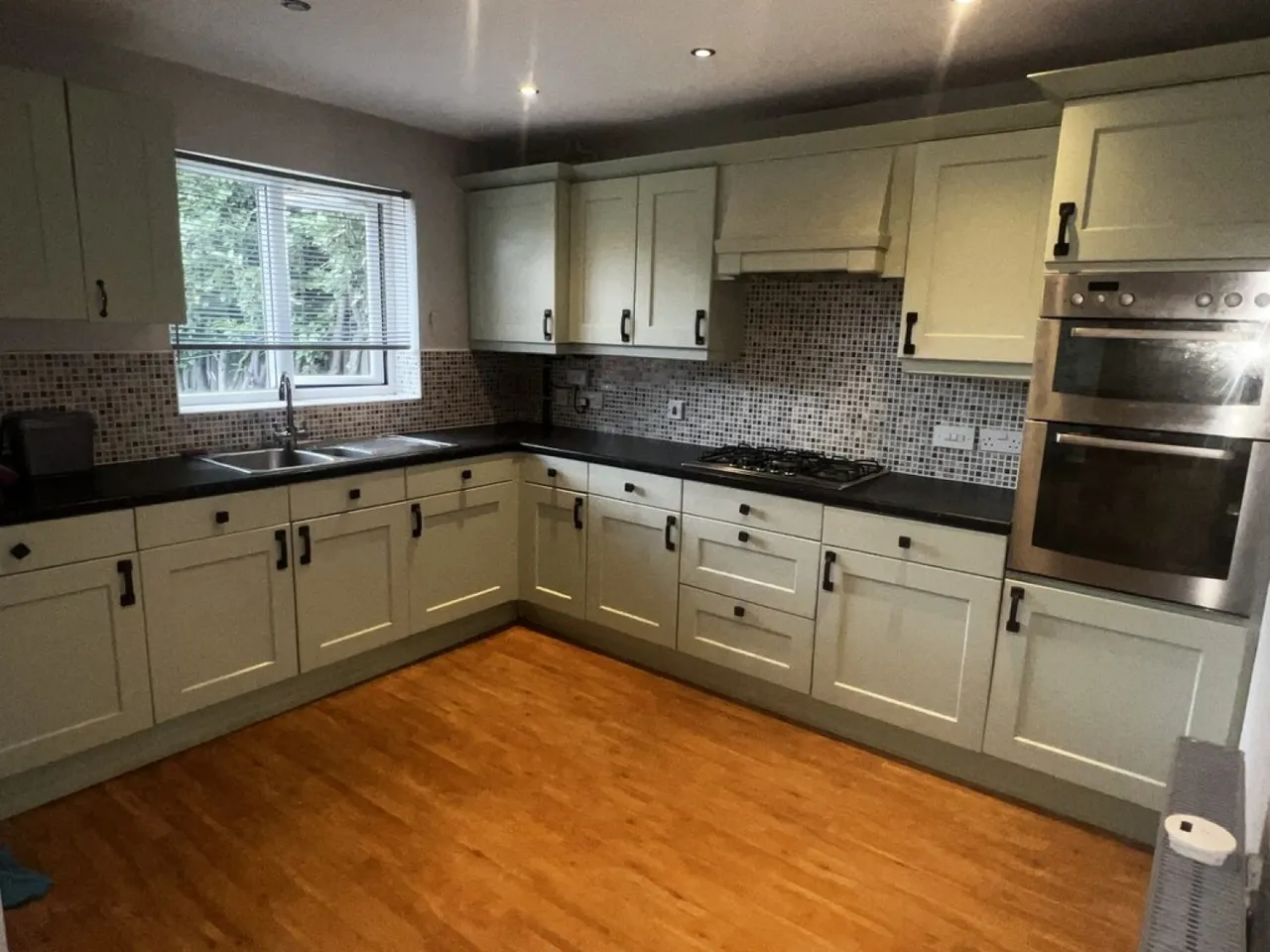 Dove Close, DN21, photo 4