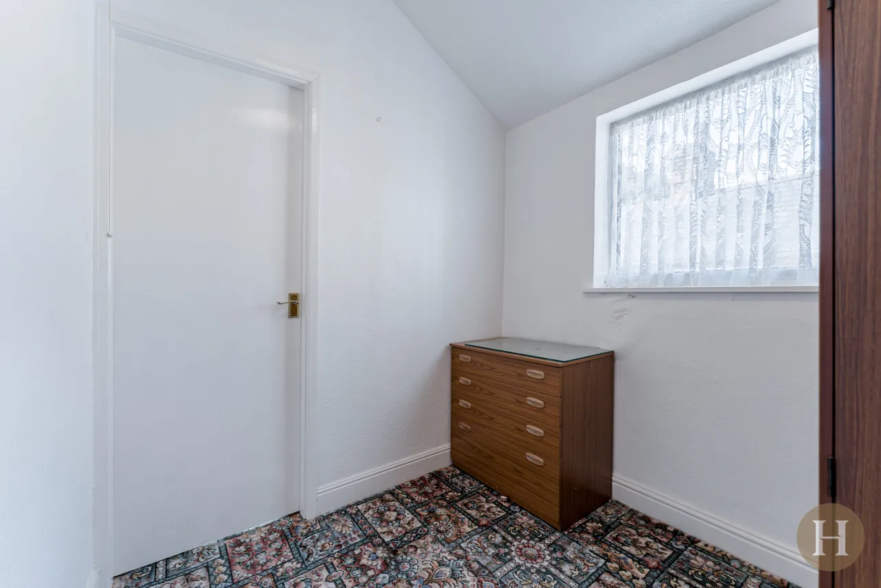 War Lane, Birmingham, B17, photo 14