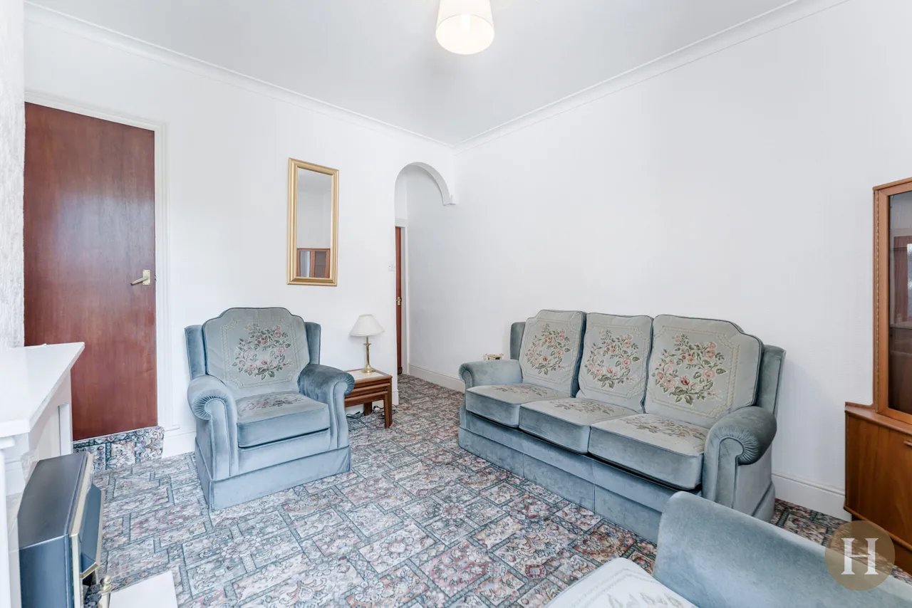 War Lane, Birmingham, B17, photo 6