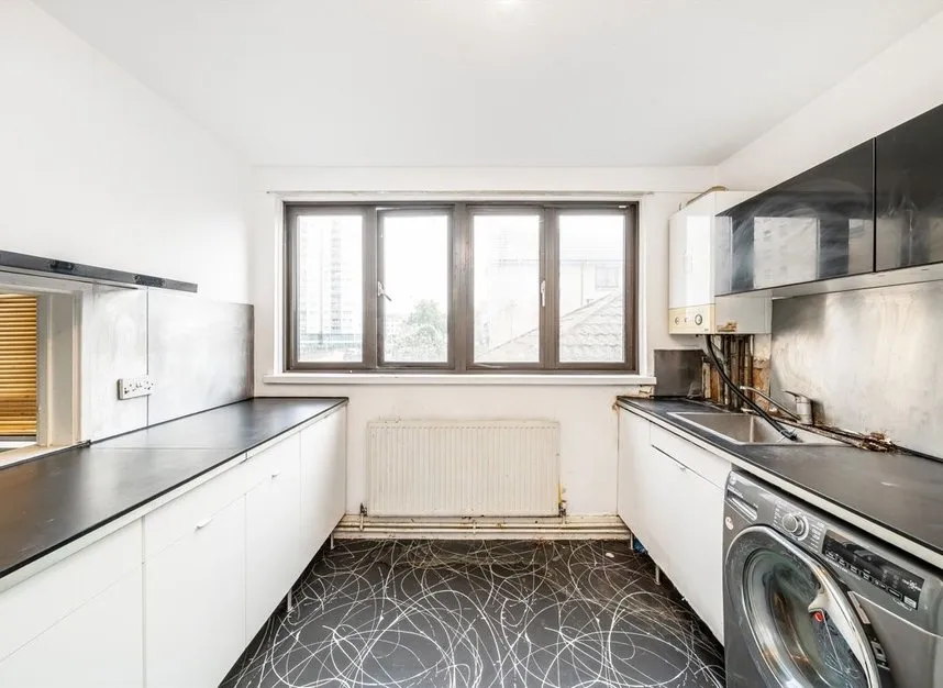 Summerwood Road, Isleworth, TW7, photo 2
