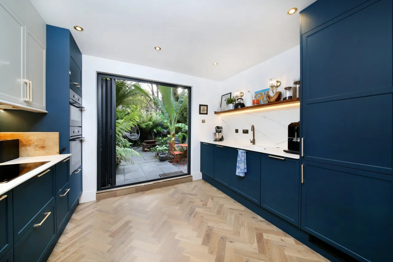 Killyon Road, London, SW8, photo 2