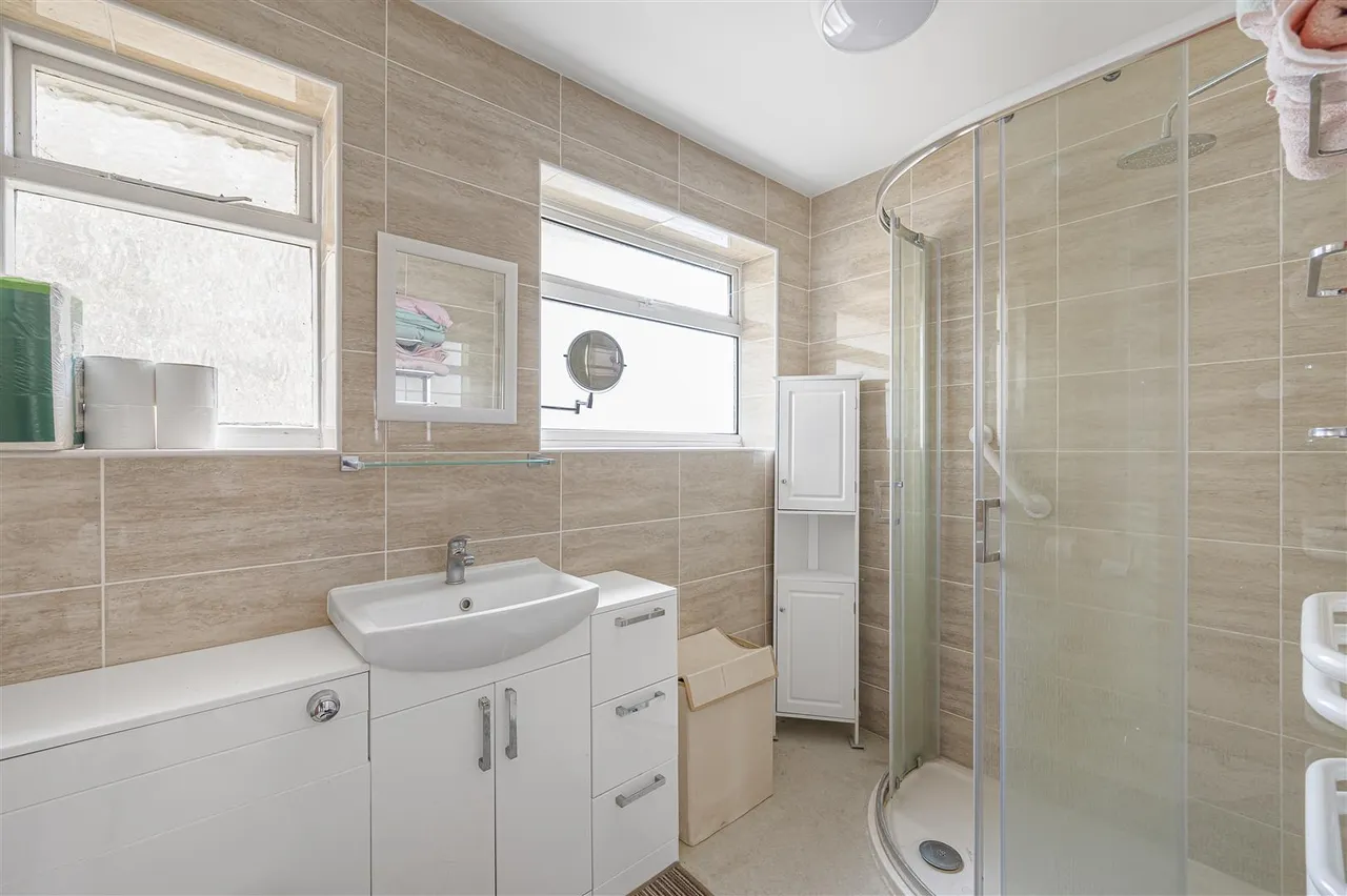 Edinburgh Road, Seaford, photo 7