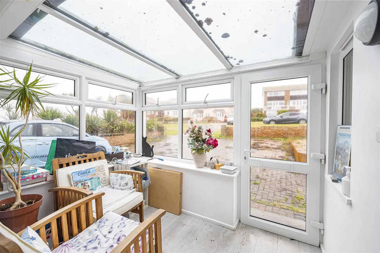 Edinburgh Road, Seaford, photo 15